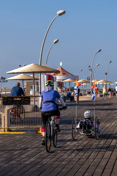 Tel Aviv, İsrail 10 Eylül 2022 Tel Aviv, İsrail 'deki liman bölgesinin en işlek yeri.