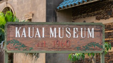 Lihue, Kauai, Hawaii, 26 Haziran 2023 Lihue, Kauai, Hawaii 'deki Kauai Müzesi binasının işareti..