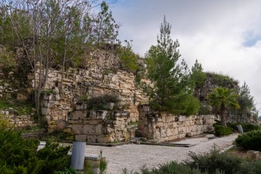 Güvenli ya da Tzfat 'ın kuzey İsrail' deki en yüksek noktasındaki Kale Kalesi 'nin kalıntıları. 