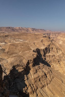 Masada 'daki Roma kampının ve İsrail' in etrafındaki bölgenin görüntüsü..