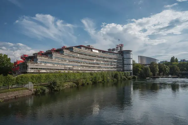 İnsan hakları davalarının görüldüğü Avrupa İnsan Hakları Mahkemesi, Strazburg, Fransa