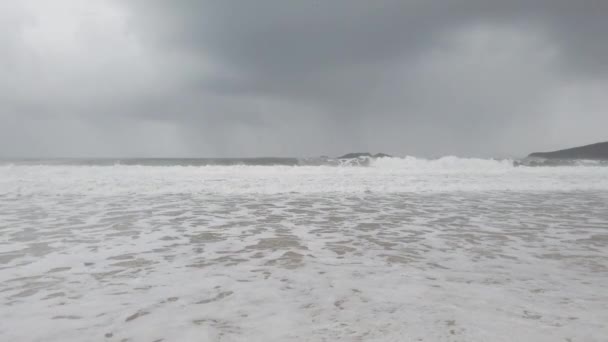 Пляж Пісок Хвиля Відео Високої Чіткості Метрів Високих Хвиль Повільний — стокове відео