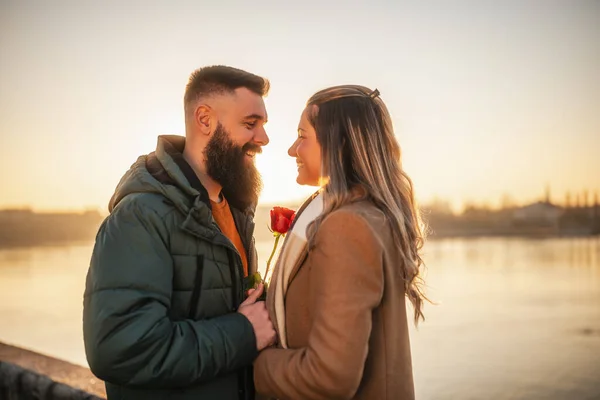 Happy Man Giving Red Rose His Woman While Enjoy Spending — Stock Photo, Image