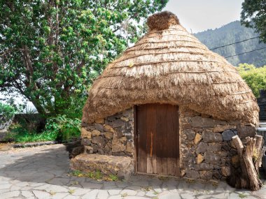 Pinolere 'de geleneksel kamaralar, Kanarya Adalarında depolama ve saman yığınları için Tenerife