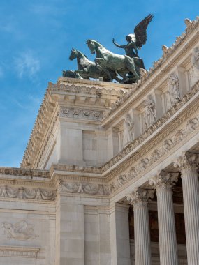 Şafakta Venezia Meydanı 'nda Victor Emmanuel Anıtı Panoramik. Roma, İtalya