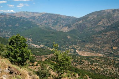 Caceres, Extremadura 'daki Jerte Vadisi' nin panoramik manzarası