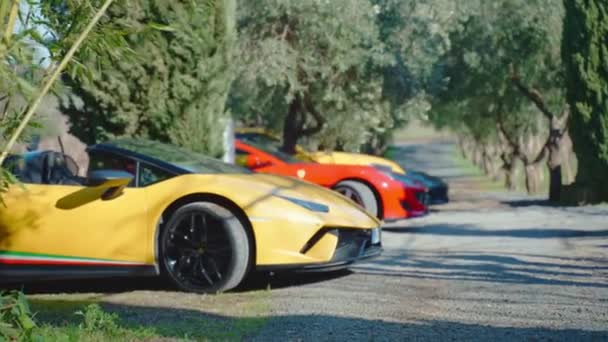 Řím Itálie Listopadu 2022 Zaparkovaná Sportovní Auta Italském Venkově Luxusní — Stock video