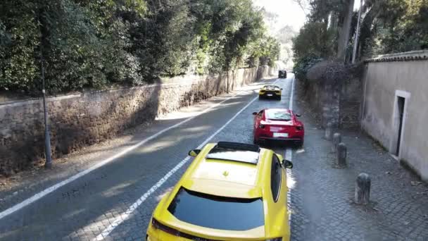 Rzym Włochy Listopad 2022 Luksusowe Ferrari Lamborghini Samochody Sportowe Jadące — Wideo stockowe