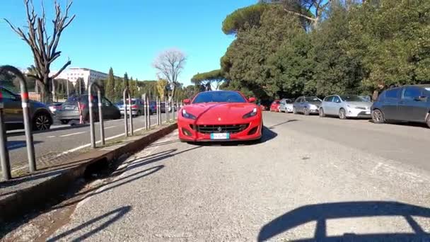 Rome Italy November 2022 Exclusive Red Ferrari Driving Streets Ancient — 비디오
