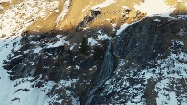 Ice Snow Melting Sunlight Top Rock Mountains Swiss Alps Crystal — Vídeo de Stock