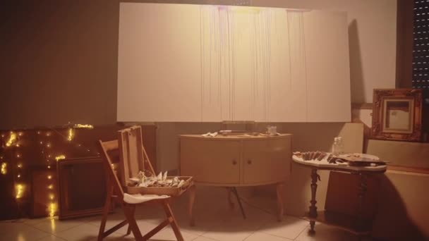Vintage Artistic Workshop Dim Illumination Old Wooden Furnitures Painting Tools — Stok video