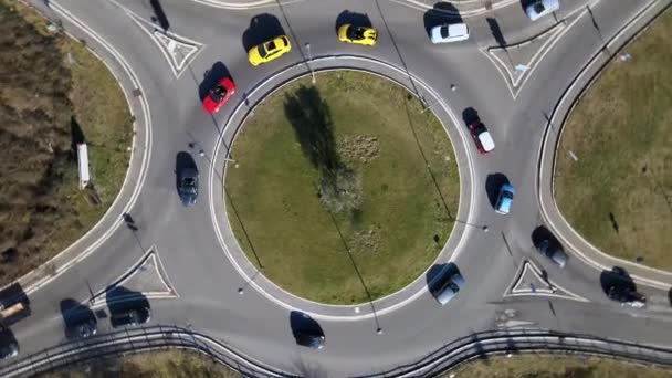 Aerial View Driving Exclusive Sports Cars Urban Roundabout Luxury Colourful — Wideo stockowe