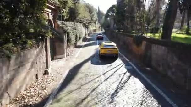 Rome Italy November 2022 Потужний Ferrari Lamborghini Спортивний Автомобіль Їздить — стокове відео
