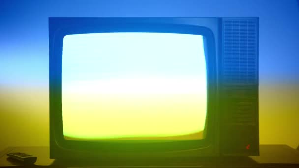 Old Vintage Blue Yellow Background Blinking Horizontal Stripes Television Screen — Vídeo de Stock