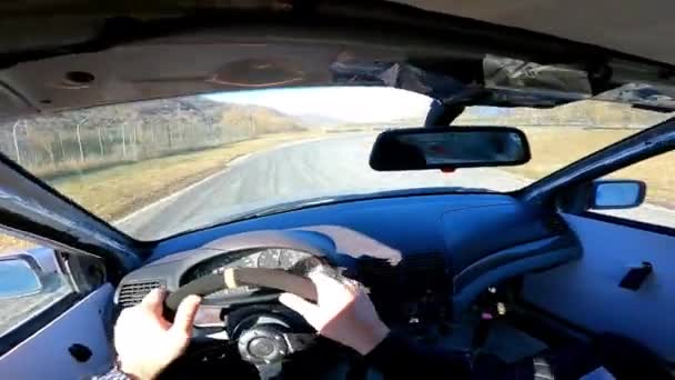 Skill Driver Making Abrupt Maneuvers While Drifting Make Smoke Emission — стоковое видео