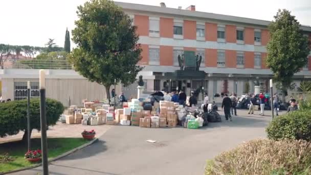 Rome Italien Mars 2022 Insamlingsplats För Humanitärt Bistånd Sophia Kyrkans — Stockvideo