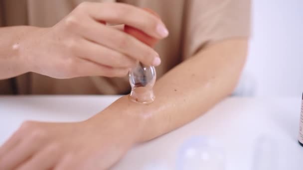 Lymph Drainage Rejuvenating Procedures Woman Doing Vacuum Massage Arm Skin — Vídeo de Stock