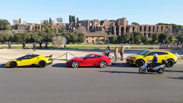 Rome Italy November 2022 Parked Sports Cars Downtown Ancient Rome — Stockvideo