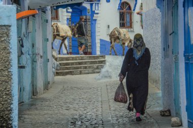 Fas 'ta Şef' in (mavi şehir) etrafında yürüyüş