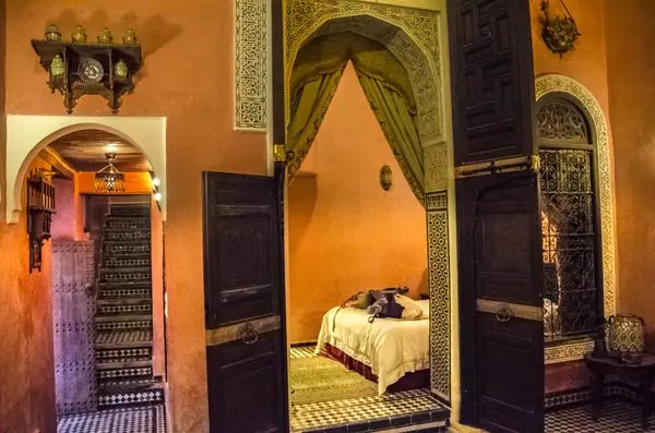 Fes: Kuzeydoğu Fas kenti genellikle kırsal kültür başkenti olarak adlandırılır.