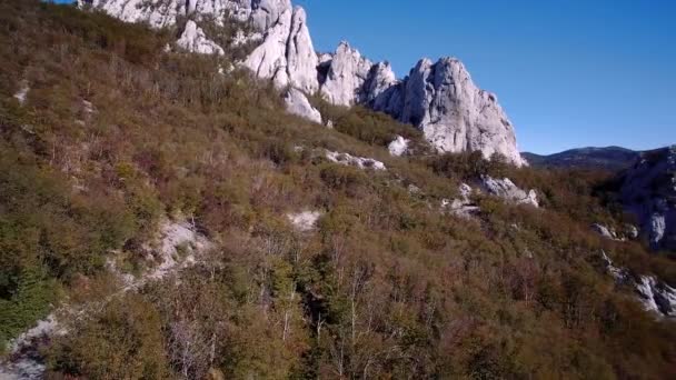 Aerial Hills Ravni Dabar Велебит Хорватия — стоковое видео