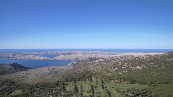 Antenne Hügel Landschaft Und Bucht Bei Karlobag Kroatien — Stockvideo