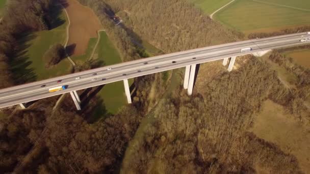 Воздушный Пролет Над Огромным Мостом Германии — стоковое видео