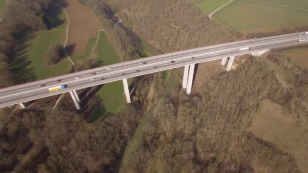 Воздушный Пролет Над Огромным Мостом Германии — стоковое видео