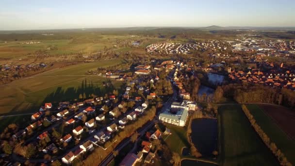 Almanya Daki Küçük Bir Köyün Etrafındaki Hava Uçuş — Stok video