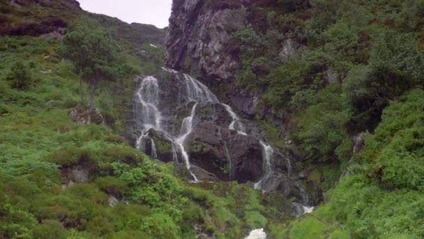 Assaranca Waterfall County Donegal Ιρλανδία — Αρχείο Βίντεο
