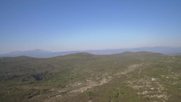 Antenne Ackerland Bäume Und Sträucher Montenegro Abgestufte Und Stabilisierte Version — Stockvideo