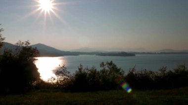 Çok güzel bir sabah görünümü Jezero Krupac, Karadağ