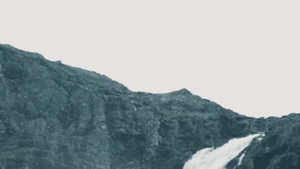 Norveç Teki Trol Bayramı Şelalesi — Stok video