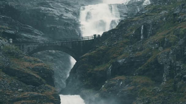 Cascada Trollstigen Noruega — Vídeo de stock