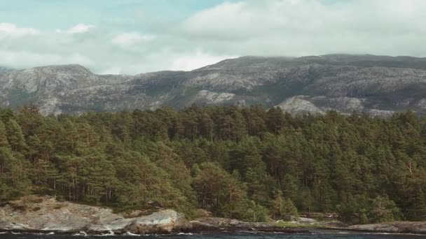 Längs Kustlinjen Hardangerfjord Med Färja Norge — Stockvideo