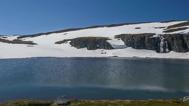 Природа Водопад Покрытый Льдом Норвегия — стоковое видео