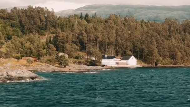 Passeio Barco Costeiro Fiorde Noruega — Vídeo de Stock