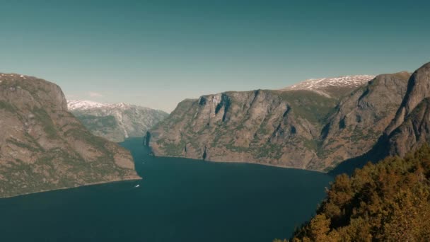 มมองท สวยงามของ Fjord นอร เวย ในช วงกลางว — วีดีโอสต็อก