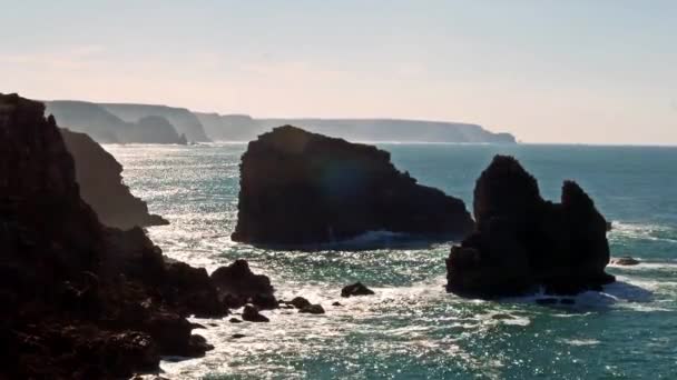 Rocky Sahili Praia Zimbreirinha Algarve Portekiz — Stok video