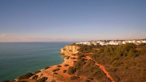 Aerial Praia Corredoura Grottas Praia Benagil Portogallo — Video Stock
