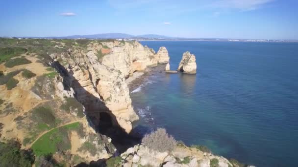 Aérea Cuevas Farol Ponta Piedade Lagos Portugal — Vídeo de stock