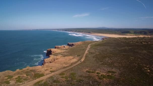 Vzdušný Strmé Skály Linie Praia Zimbreirinha Portugalsko — Stock video