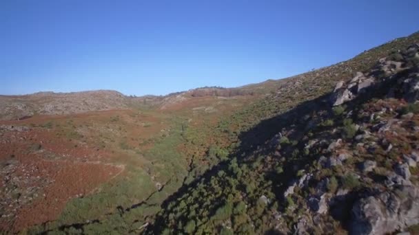 Вид Повітряного Безпілотника Гірський Пейзаж Парк Національний Пенеда Герес Португалія — стокове відео