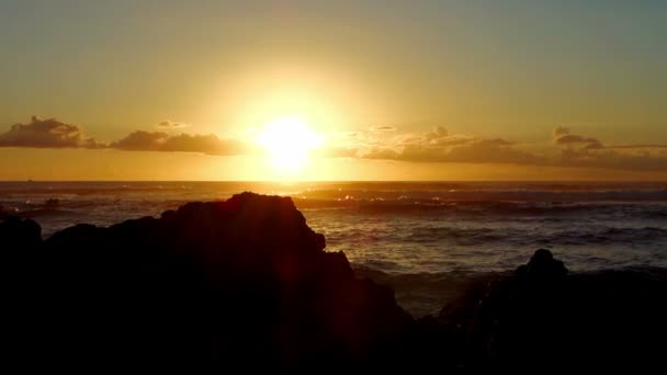 Ηλιοβασίλεμα Ακτογραμμή Ile Reunion — Αρχείο Βίντεο