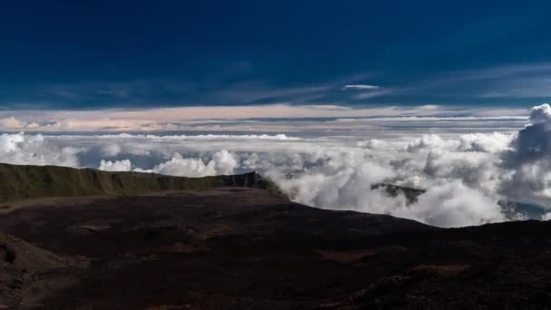 Volkanda Bulutların Hızı Oluşturuluyor — Stok video