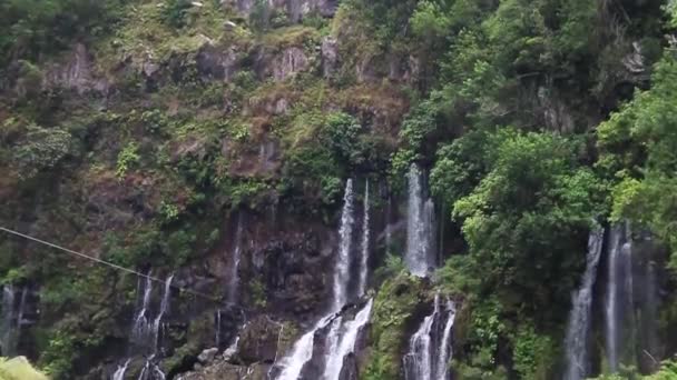Мбаппе Вид Водопад Остров Реюньон — стоковое видео
