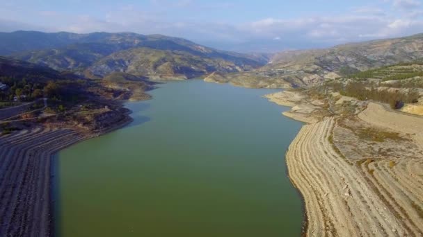 Полет Над Барьерным Озером Андалусии — стоковое видео