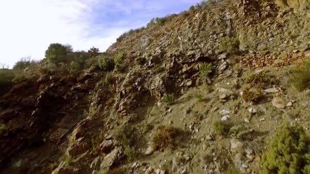 Luft Flug Über Hügel Und Felsen Abseits Ausgetretener Pfade Andalusien — Stockvideo