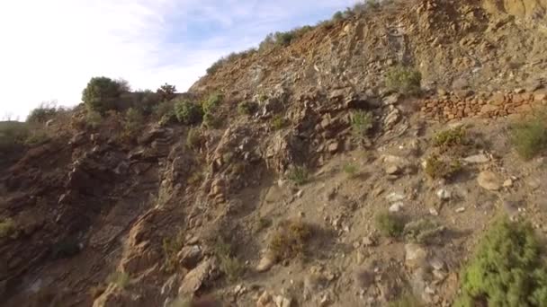 Luft Flug Über Hügel Und Felsen Abseits Ausgetretener Pfade Andalusien — Stockvideo