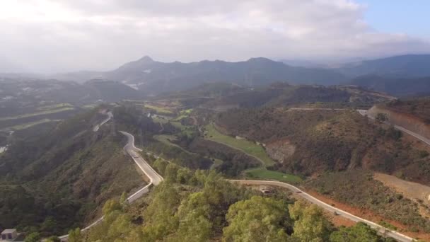 Luchtfoto Uitzicht Golfbaan Haarspeldbochten Andalusië Spanje — Stockvideo